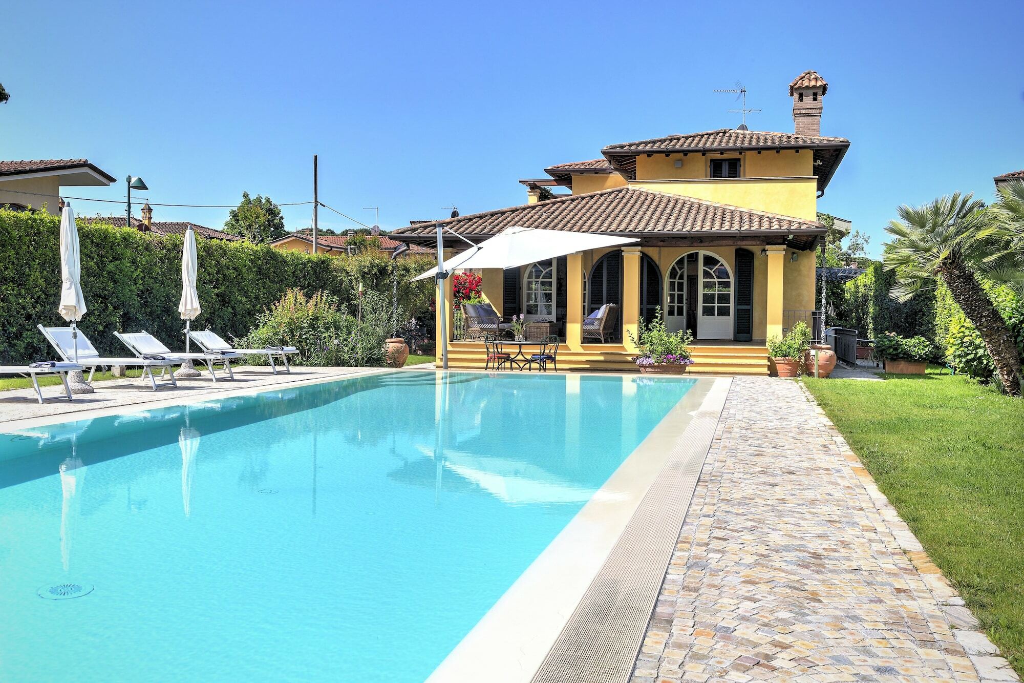Bed and Breakfast Relais Di Alice- Adults Only Форте-деи-Марми Экстерьер фото
